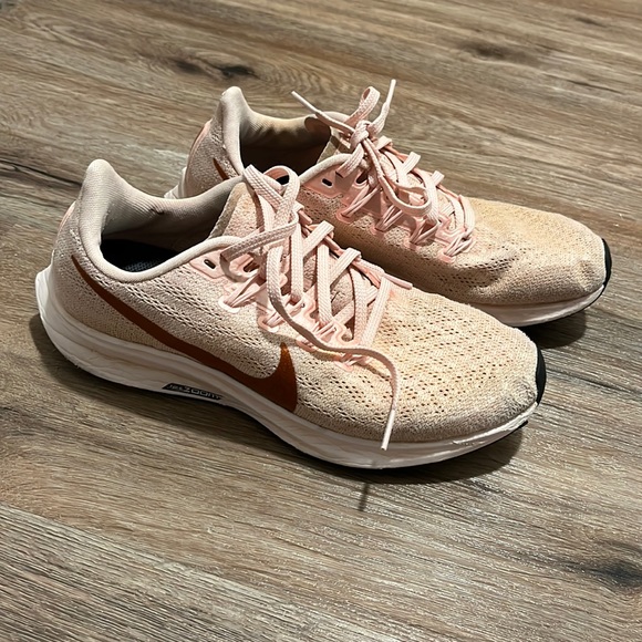 Nike zoom Pegasus 36 in pink women’s size 7 - Picture 1 of 4